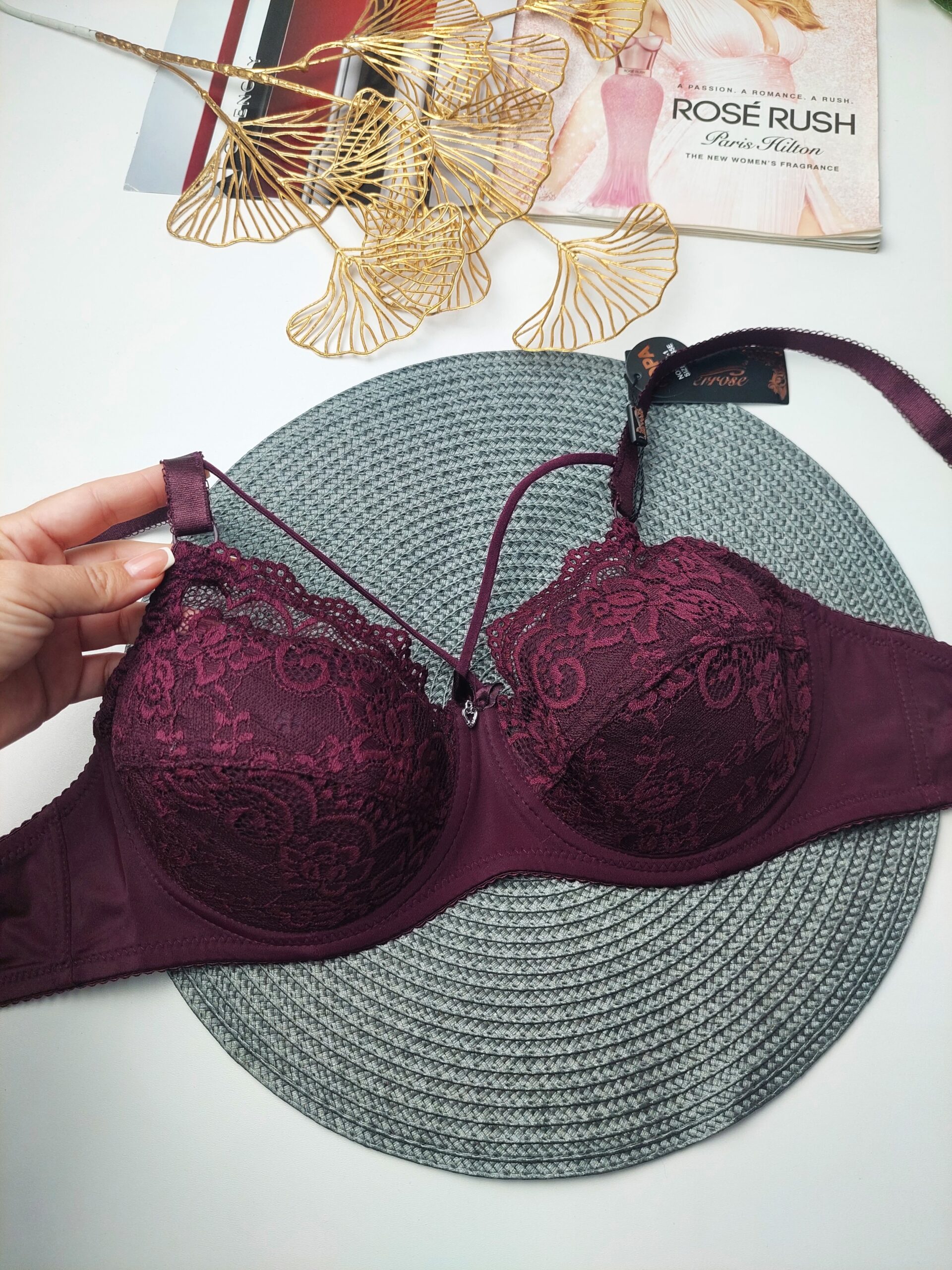 Мереживний бюстгальтер з портупеями - Зображення 4