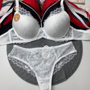 Мереживний комплект з портупеями